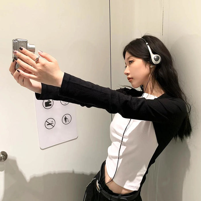 New Headphones Personality Retro Feelings Headset Black Fashion Style Headset Over Ear Earbud 3.5mm Wired Headset Photo Props