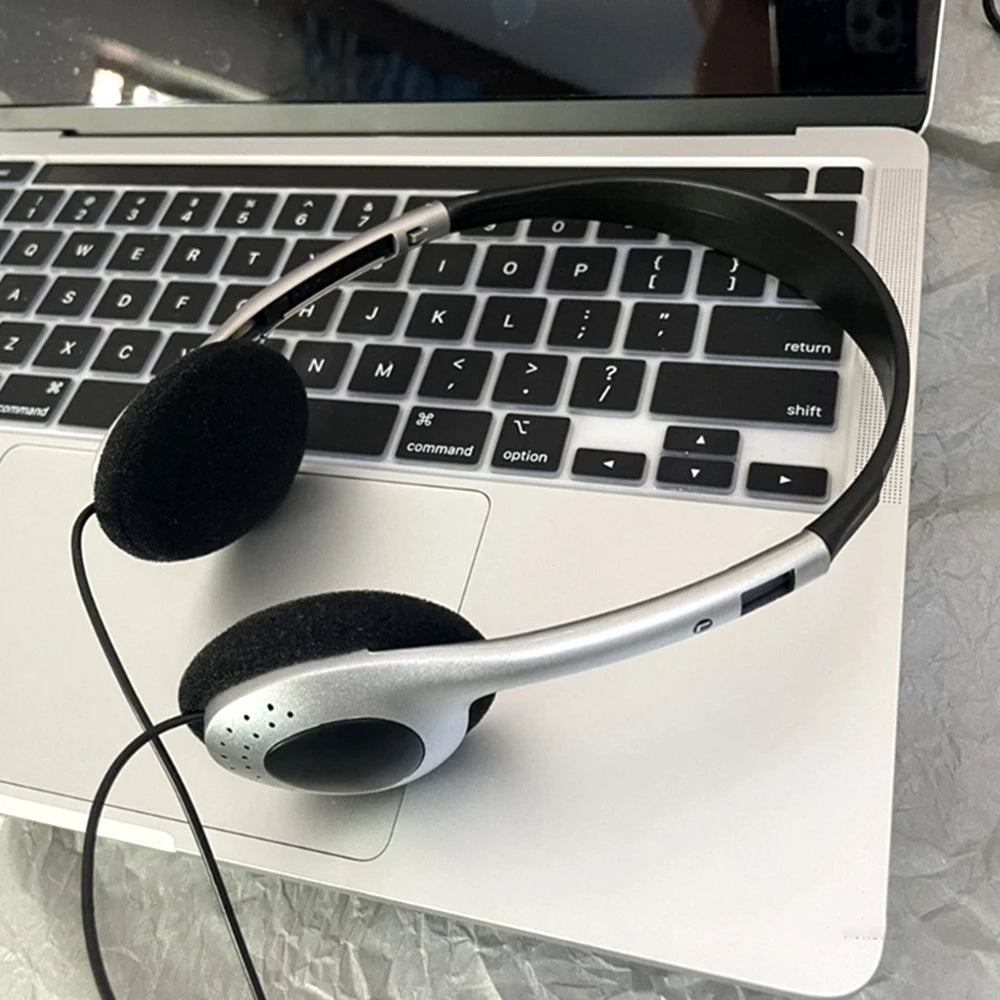 New Headphones Personality Retro Feelings Headset Black Fashion Style Headset Over Ear Earbud 3.5mm Wired Headset Photo Props